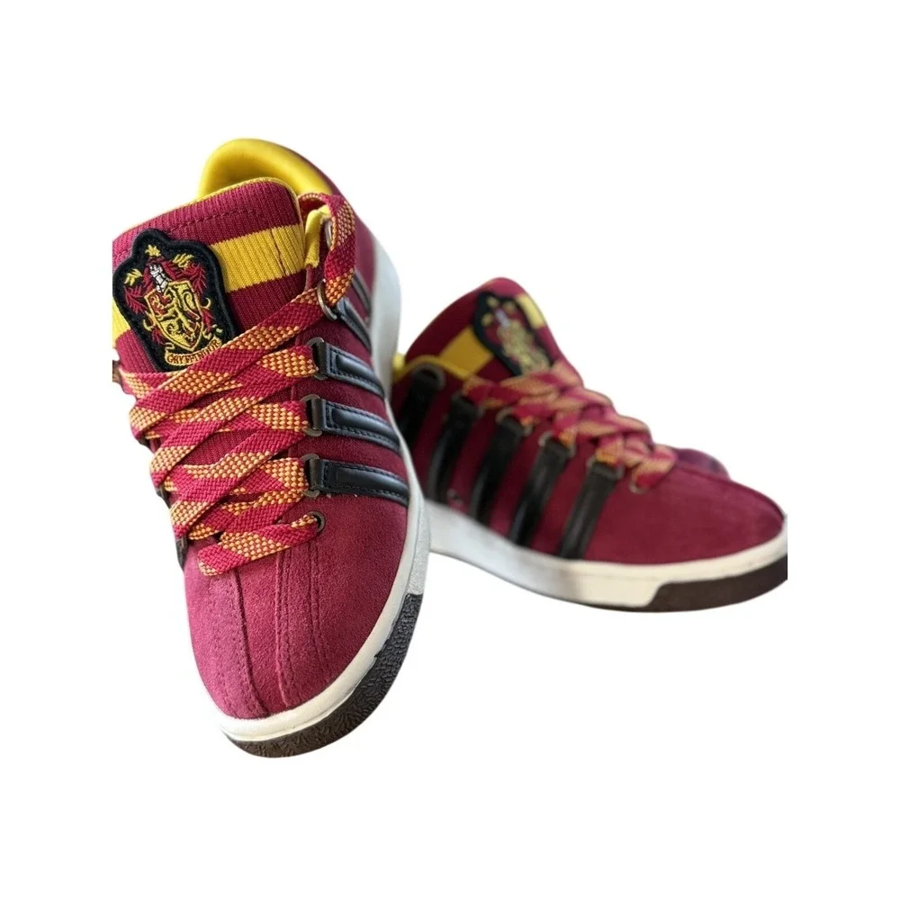 Harry Potter K-Swiss Gryffindor Sneakers NIB Size: Women's‎ 7.5 Men's 6 Youth 6Y